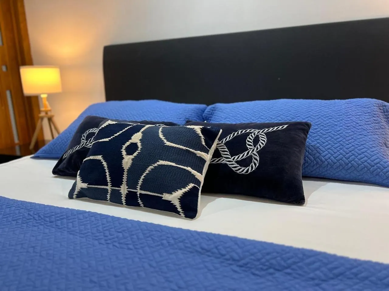 Marbella-Seaview-Frontbeach-Cozy-2Br-2Bds-4Pax-Wifi Villa Del Mar Apartman